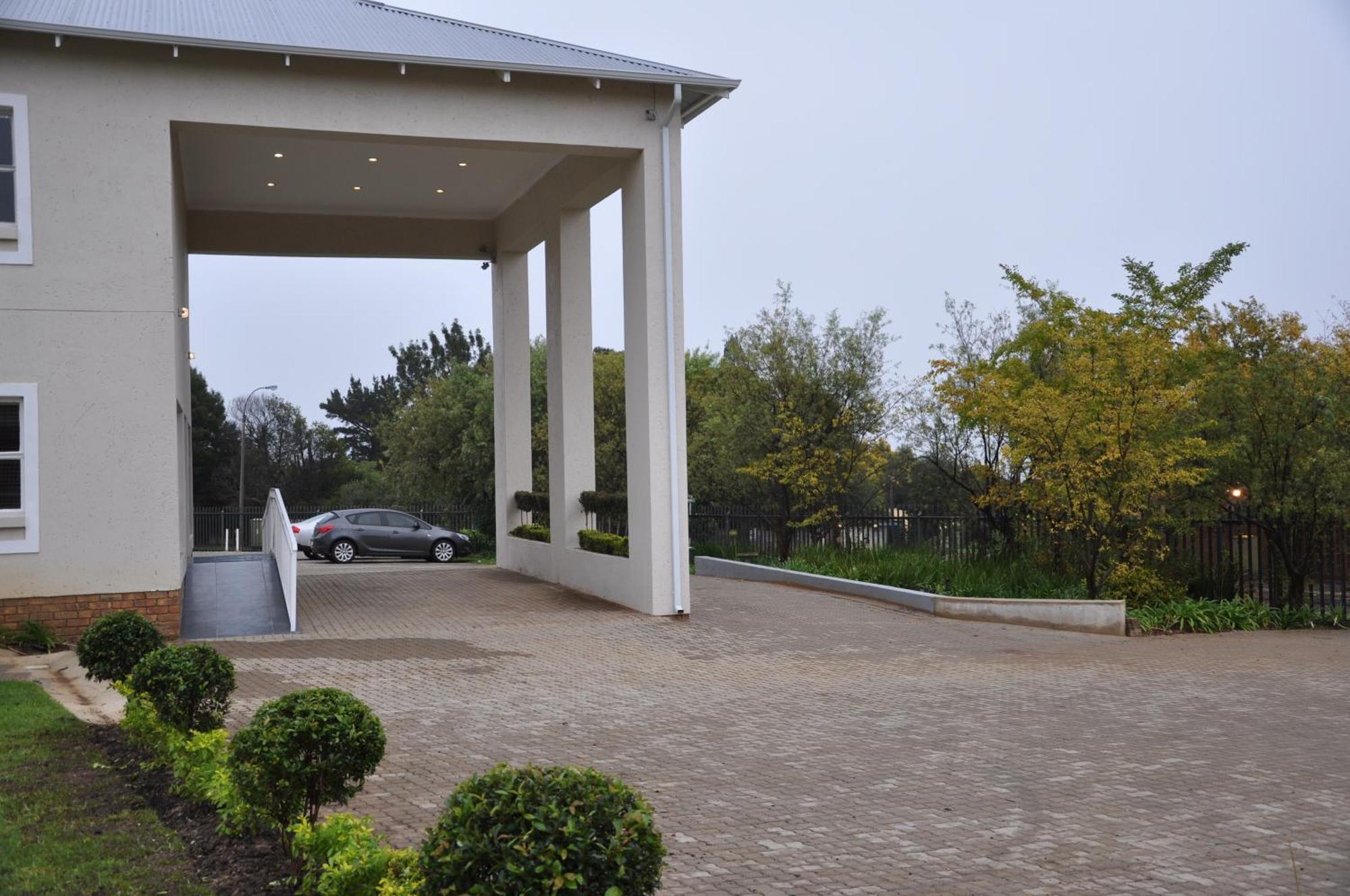 Vetho 2 Apartments Or Tambo Airport Kempton Park Eksteriør billede