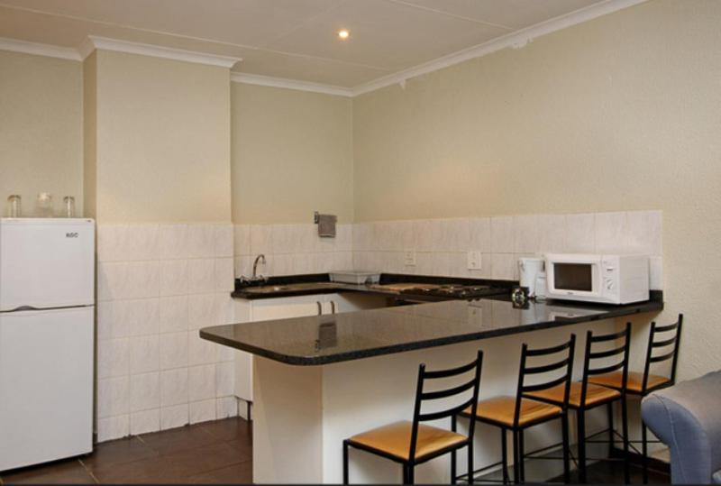 Vetho 2 Apartments Or Tambo Airport Kempton Park Eksteriør billede