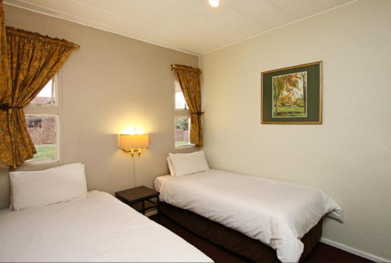 Vetho 2 Apartments Or Tambo Airport Kempton Park Eksteriør billede