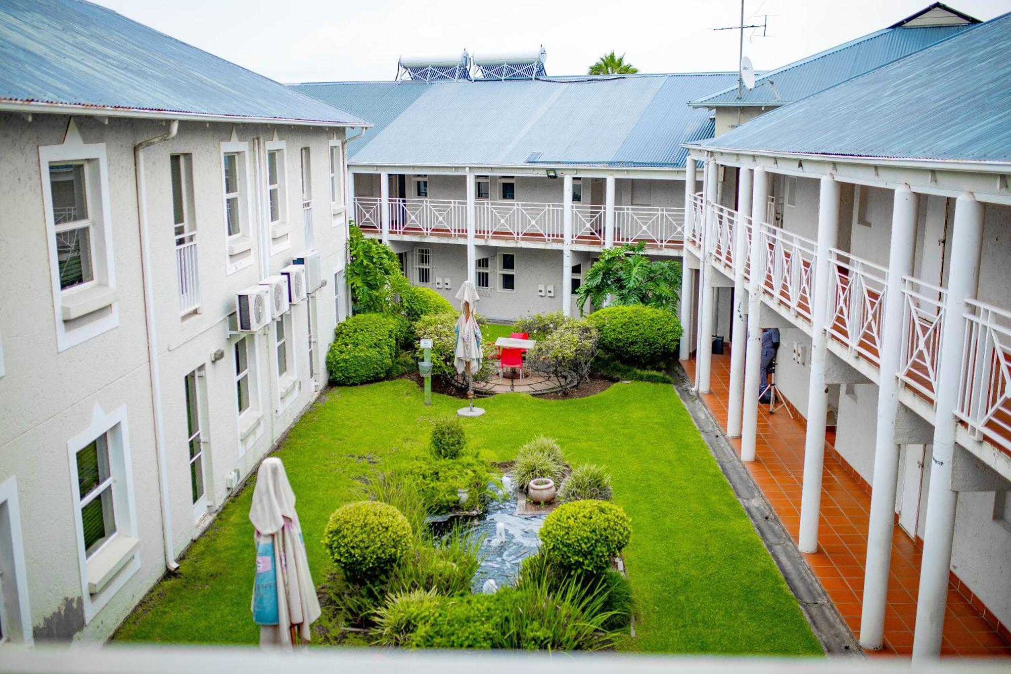 Vetho 2 Apartments Or Tambo Airport Kempton Park Eksteriør billede