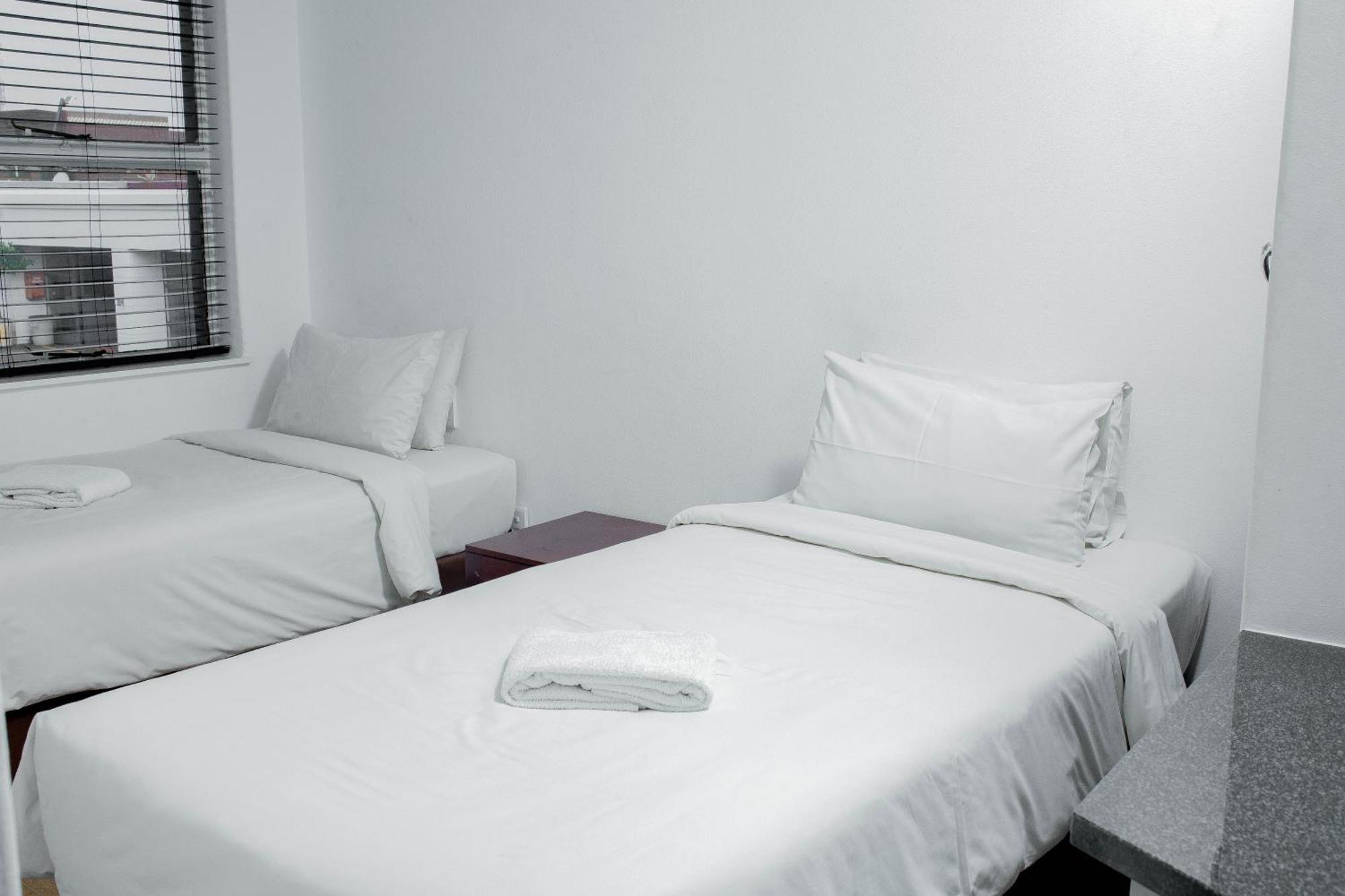 Vetho 2 Apartments Or Tambo Airport Kempton Park Eksteriør billede