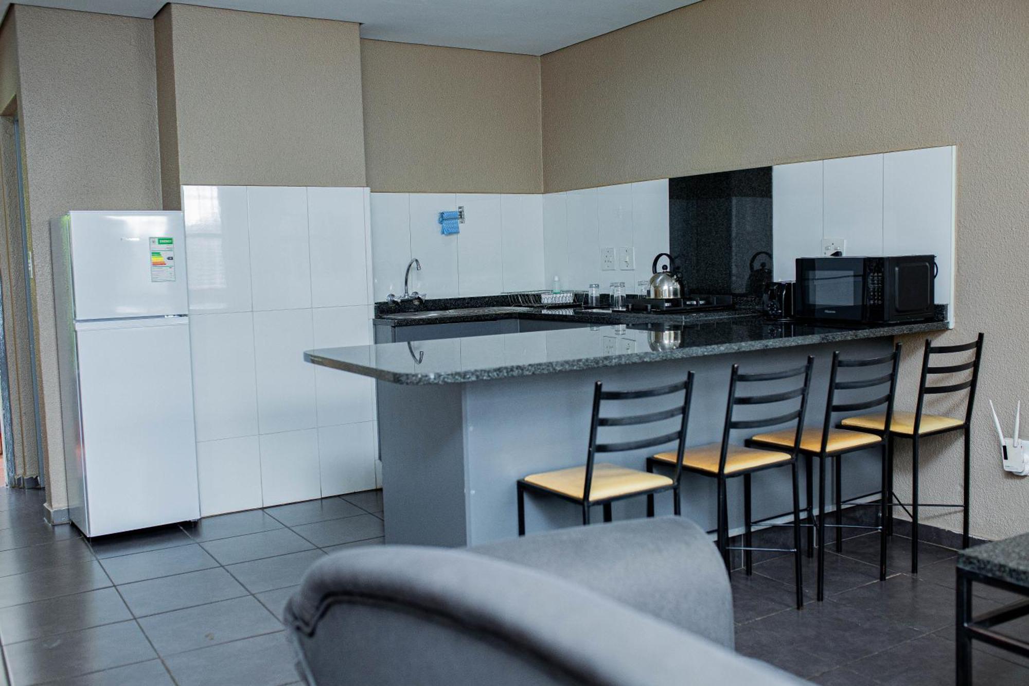Vetho 2 Apartments Or Tambo Airport Kempton Park Eksteriør billede