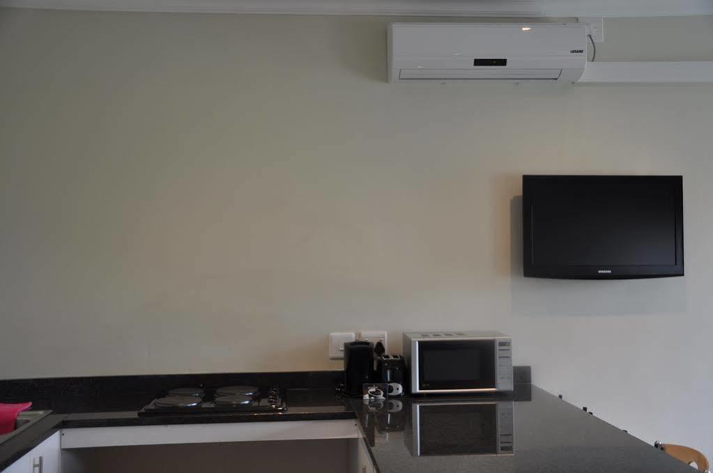 Vetho 2 Apartments Or Tambo Airport Kempton Park Eksteriør billede