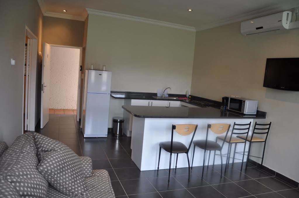 Vetho 2 Apartments Or Tambo Airport Kempton Park Eksteriør billede